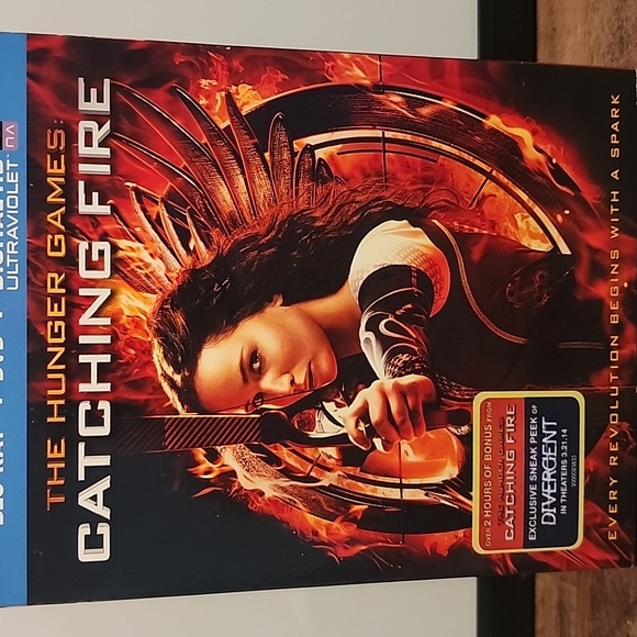 The Hunger Games Blu-ray Collection - Picture 4 of 9